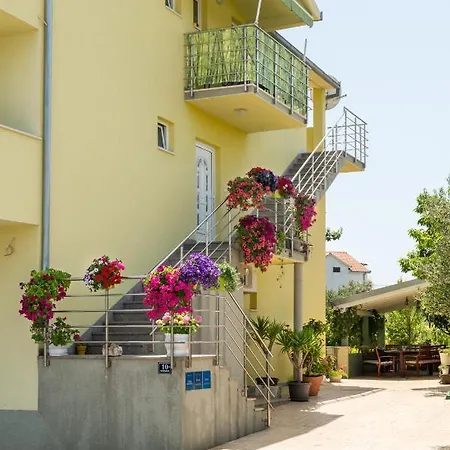 Petra 5 * Trogir