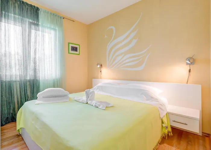 Petra 5 * Trogir